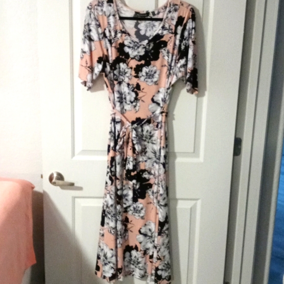 Nina Leonard Dresses & Skirts - 💖💖💖HOST PICK!! PRETTY PINK/BLACK MIDI DRESS SI 2X BY NINA